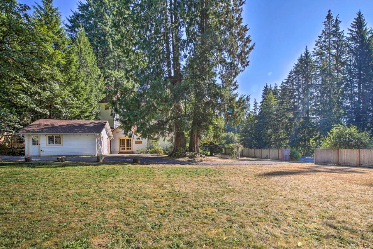 Cozy Black Bear Retreat By Mount Rainier! Ashford Ngoại thất bức ảnh